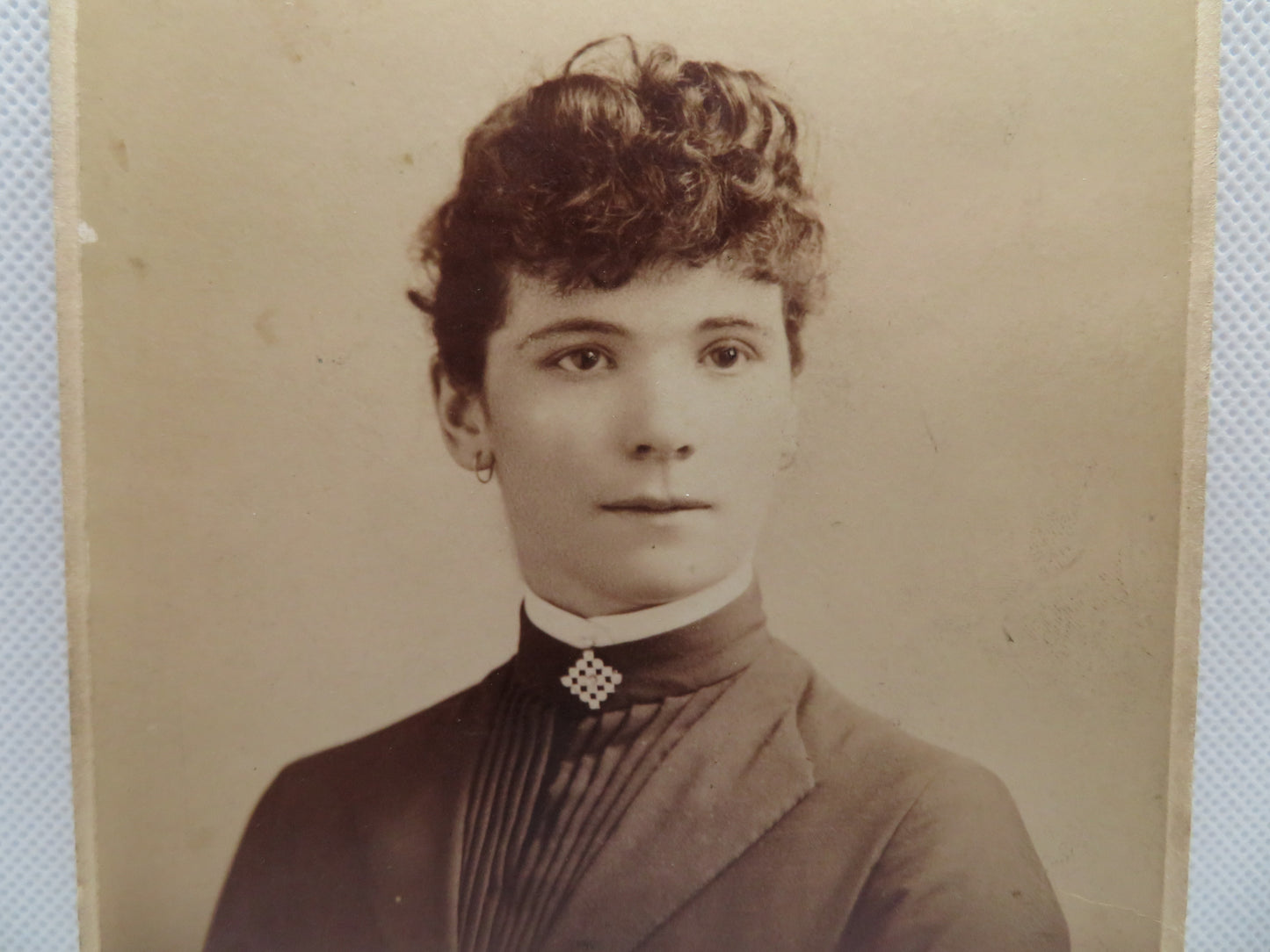 1800s Loupret Cabinet Card of Woman from Lowell Massachusetts